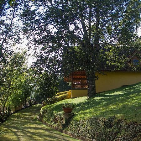 Pousada Villa Rhustica Santo Antônio do Pinhal Buitenkant foto