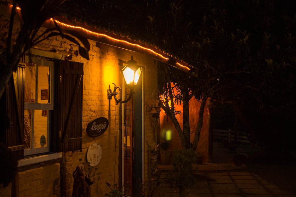 Pousada Villa Rhustica Santo Antônio do Pinhal Buitenkant foto